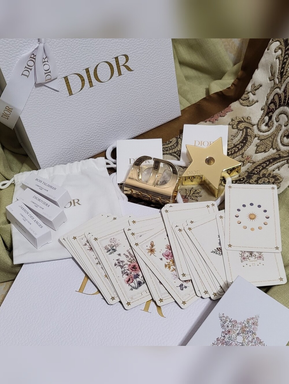 DIOR Gold Hairclip + Star Photo Holder + Tarot Card Set